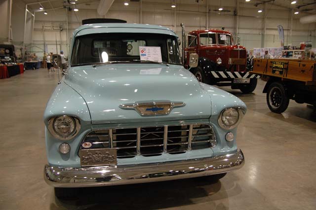 Esta camioneta Chevrolet de 1955 cargaba media tonelada y podía montar un motor de 4,3 litros.